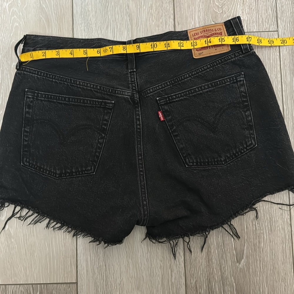 501 Levi Black Jean Shorts, Size W30 - Picture 7 of 14